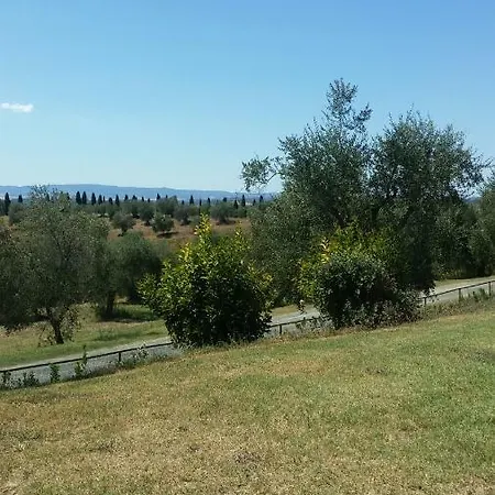 Camelia A Castelfalfi Holiday home *